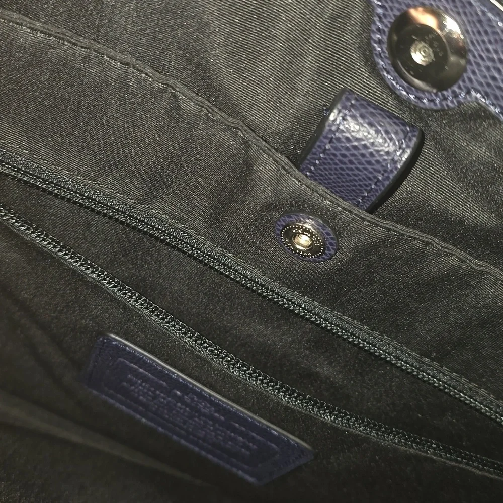 Coach Navy Blue Unisex Women's Men's Leather Bag